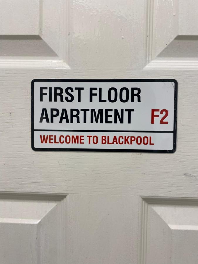 Ali'S Holiday Apartments F2 Blackpool Exterior photo